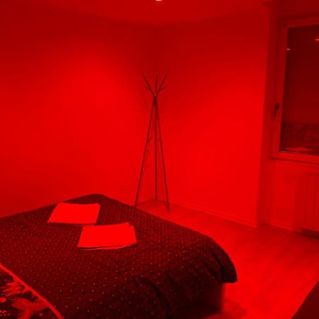 Appartement 2Eme Etage 42M2 Hyper Centre Ville / Parking Gratuit Riom Ngoại thất bức ảnh
