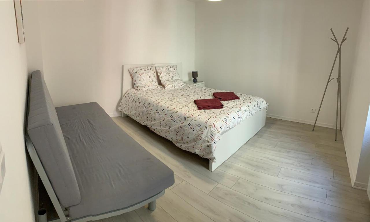 Appartement 2Eme Etage 42M2 Hyper Centre Ville / Parking Gratuit Riom Ngoại thất bức ảnh